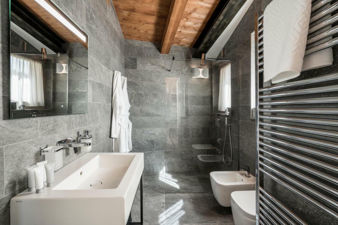 Crocus Apartments Sirmione Exterior photo